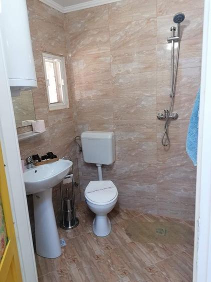 Casă cu 3 camere în Boldești