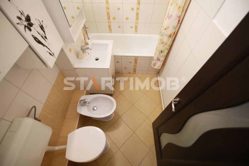Apartament cu 2 camere decomandat în Calea București