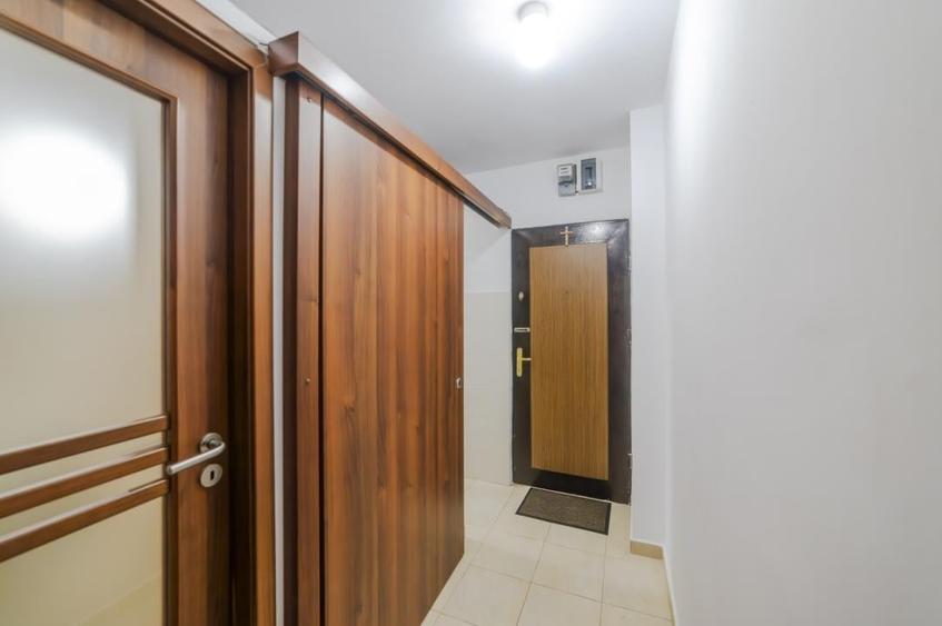 Garsonieră decomandată, mobilată în Circumvalațiunii