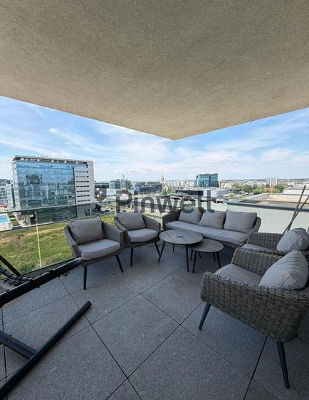Apartament cu 3 camere, mobilat în Central