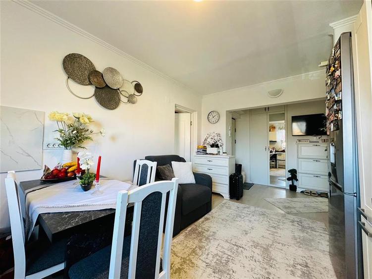 Apartament cu 2 camere decomandat în Iosia