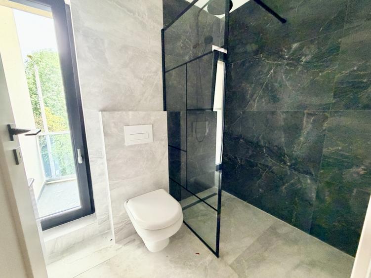 Casă individuală cu 4 camere cu Canalizare în Ciarda Roșie