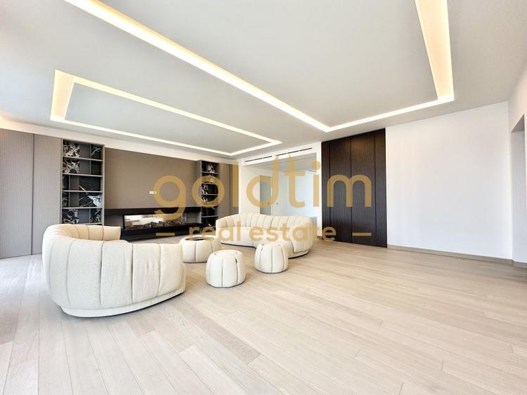 Apartament cu 5 camere decomandat, mobilat în Arcul de Triumf