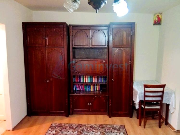 Apartament cu 2 camere decomandat, mobilat în Dacia