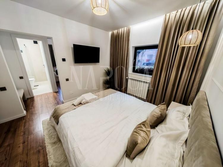 Apartament cu 4 camere semidecomandat în Central