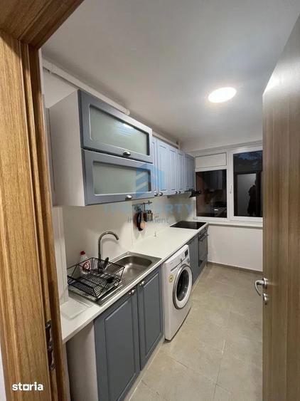 Apartament cu 3 camere, mobilat în Tei