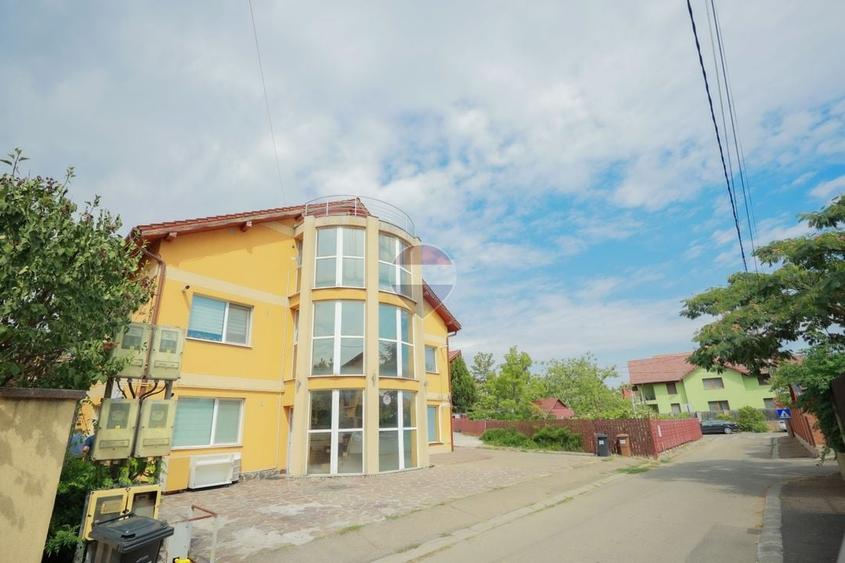Apartament la mansardă – peste 140 mp utili | 3 dormitoare | Nufărul - 24