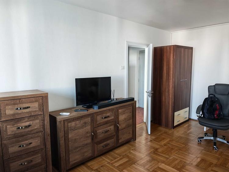 Apartament cu 2 camere semidecomandat, mobilat în Muncii