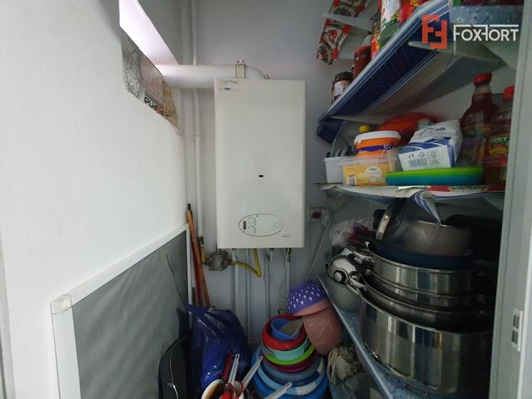 Apartament cu 3 camere semidecomandat în Kiriac