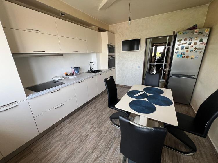 De vânzare Apartament modern 2 camere str.Caraiman nr. 14, zona Viziru II. - 3