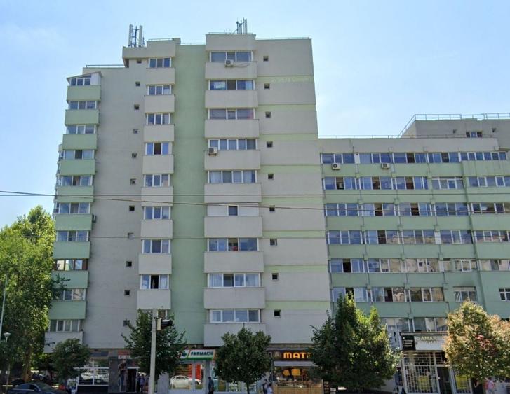 Apartament cu 4 camere decomandat în Pantelimon