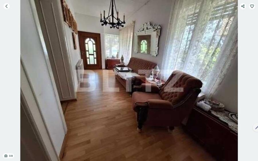 Apartament cu 4 camere semidecomandat în Bucovina