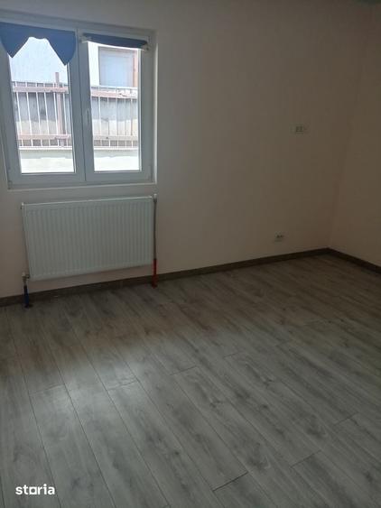 Casă cu 3 camere cu Teren 184 Mp în Chitila