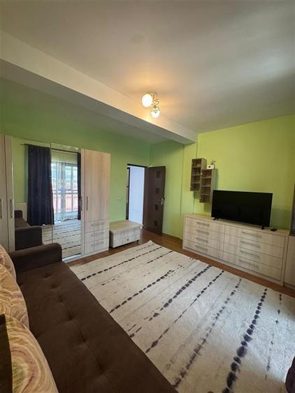 Garsonieră decomandată în Bucium
