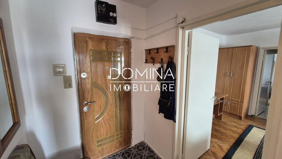 Apartament cu 2 camere semidecomandat, mobilat în Nicolae Titulescu