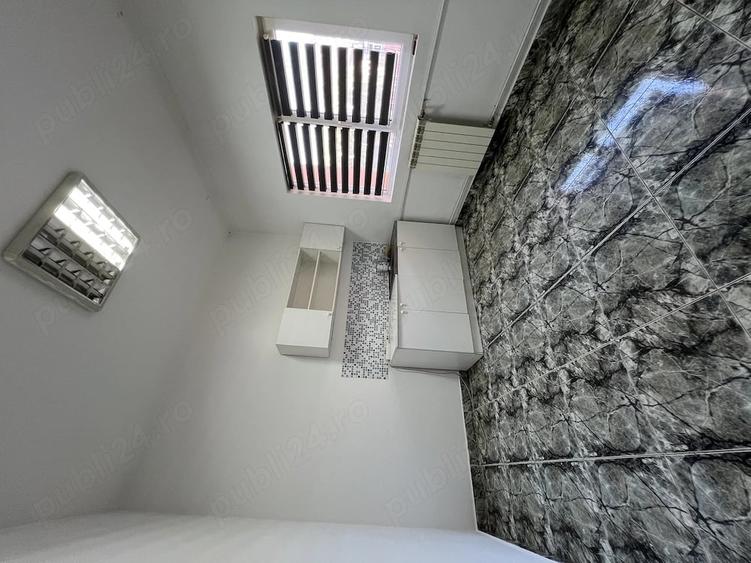 Casă cu 2 camere cu Teren 377 Mp în Republicii