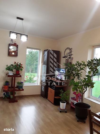 Casă cu 2 camere cu Teren 3515 Mp în Central