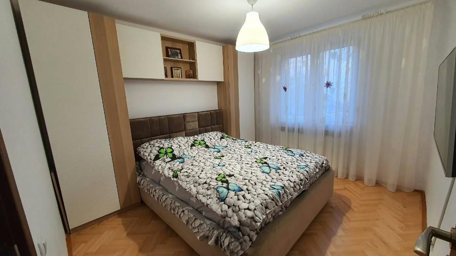 Apartament cu 3 camere decomandat în Pantelimon