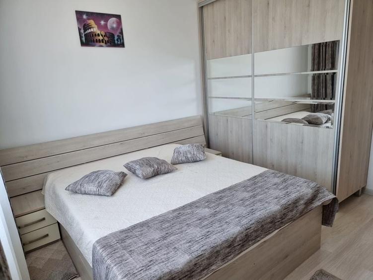 Apartament cu 2 camere decomandat în Exterior Vest
