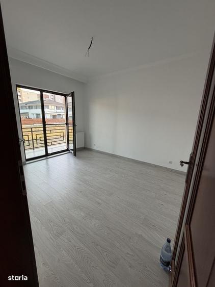 Casă cu 4 camere în Florești