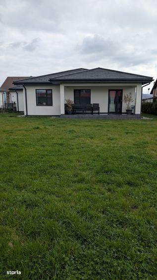 Casă cu 4 camere cu Teren 820 Mp în Tărpiu