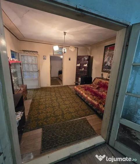 Casă cu 3 camere cu Teren 197 Mp în Rahova