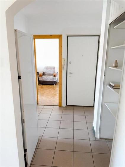 Apartament cu 3 camere decomandat în Rogerius