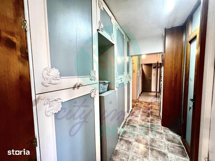 Apartament cu 4 camere în Rahova