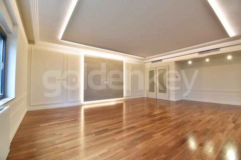 Apartament cu 4 camere decomandat, mobilat în Dorobanți