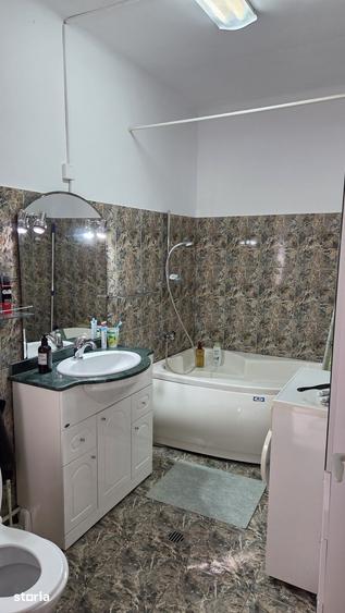 Casă cu 3 camere cu Canalizare în Coiciu