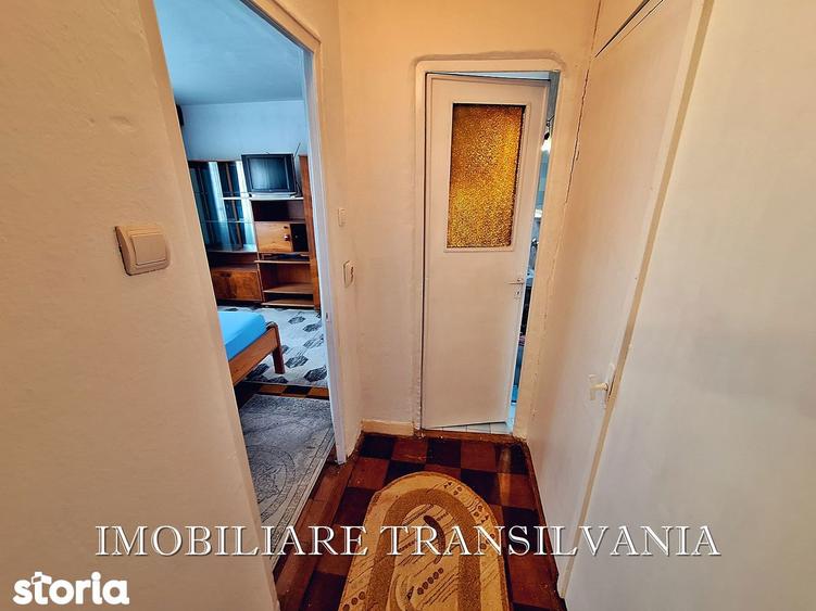 Apartament cu 2 camere semidecomandat în Independenței