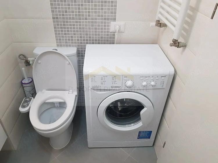 Apartament cu 2 camere decomandat în Parcul Carol
