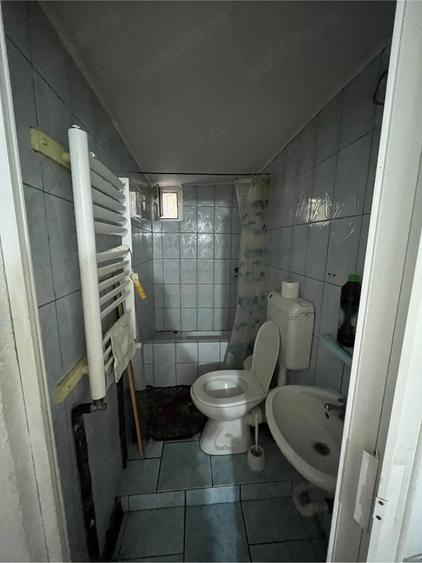 Garsonieră decomandată în Central