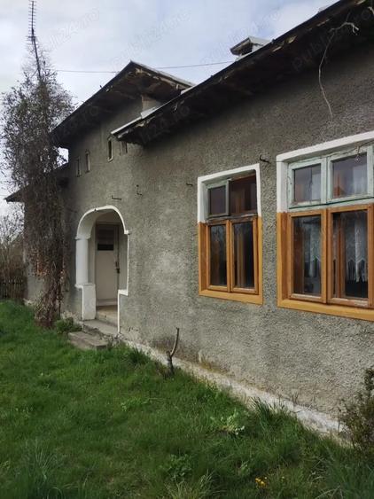 Casă cu 2 camere cu Teren 6700 Mp în Filipeștii de Târg