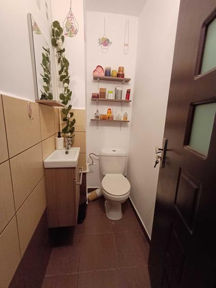 Apartament cu 3 camere decomandat în Micro 11