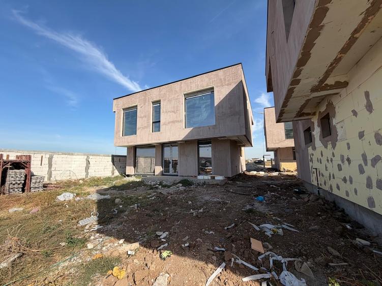 Casă cu 4 camere cu Teren 200 Mp în Nord