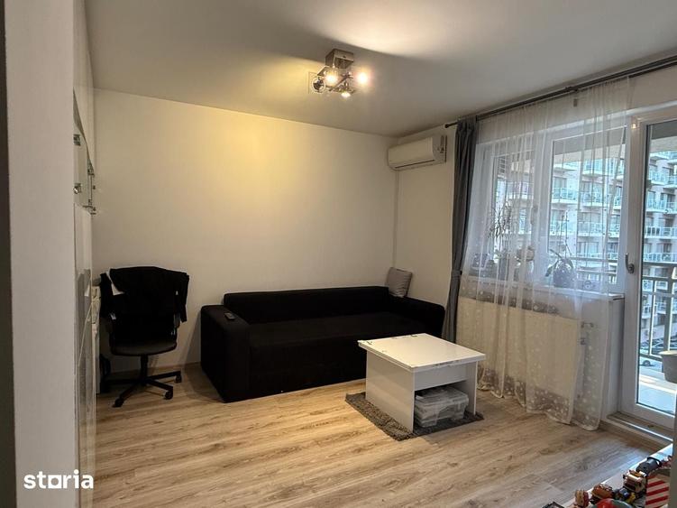 Apartament cu 2 camere decomandat în Titan