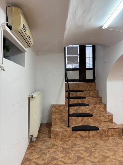 Spațiu comercial, de 100 mp, în Central