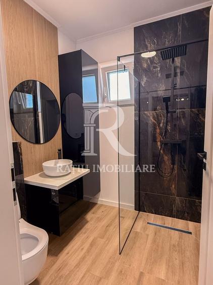 Casă cu 5 camere cu Canalizare în Cheriu