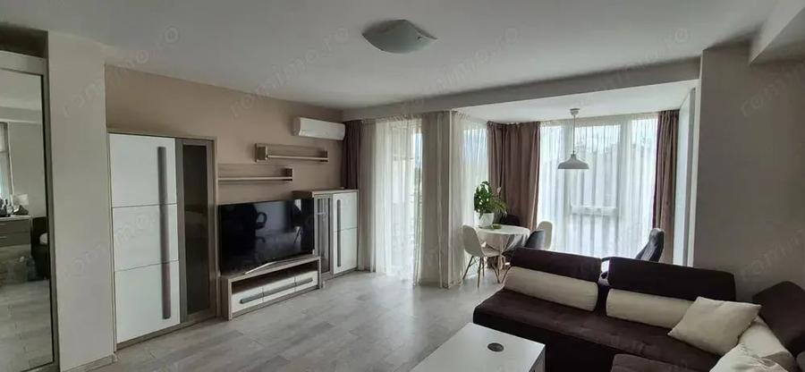 Apartament cu 2 camere semidecomandat în Soarelui