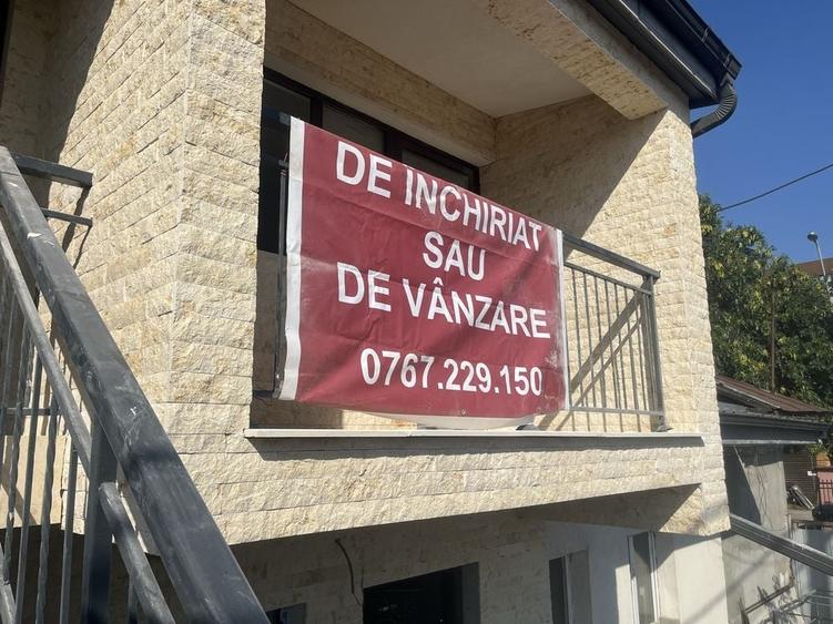 Vand casa p+1 spatiu pt notariat farmacie e.t.c . Bucuresti soseaua chitilei 200 metri de lukoil mega metrou tranvai podul constanta 300 m - 1
