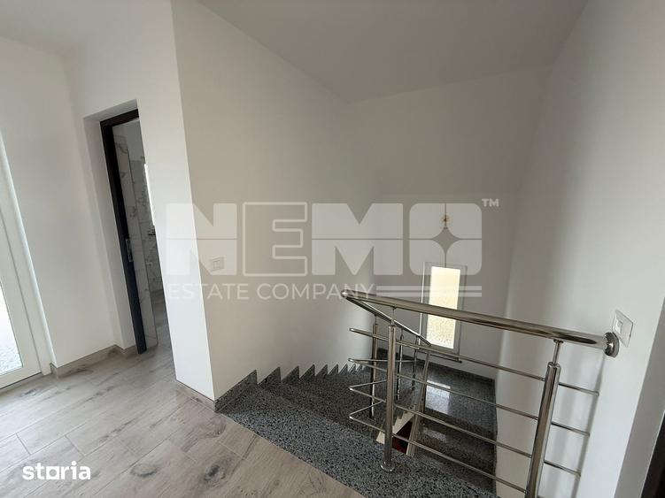 Casă cu 5 camere cu Teren 500 Mp în Central