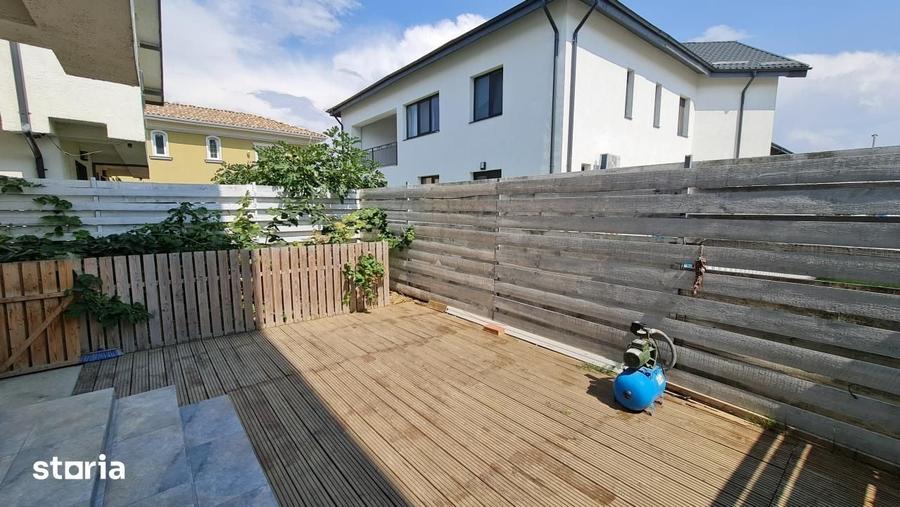 Casă cu 4 camere decomandat cu Teren 250 Mp în Tunari