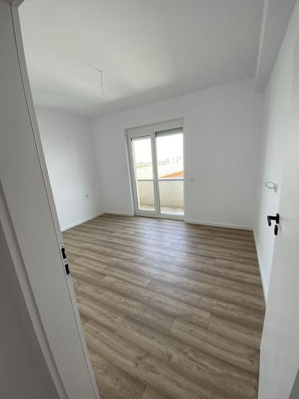 Apartament cu 2 camere decomandat în Aradului