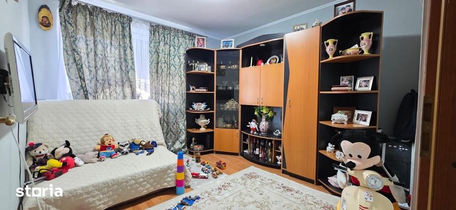 Apartament cu 4 camere în Far