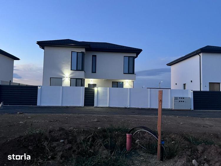 Casă cu 4 camere cu Teren 332 Mp în Cernica