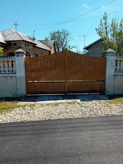Casă cu 4 camere cu Teren 1400 Mp în Ghirdoveni