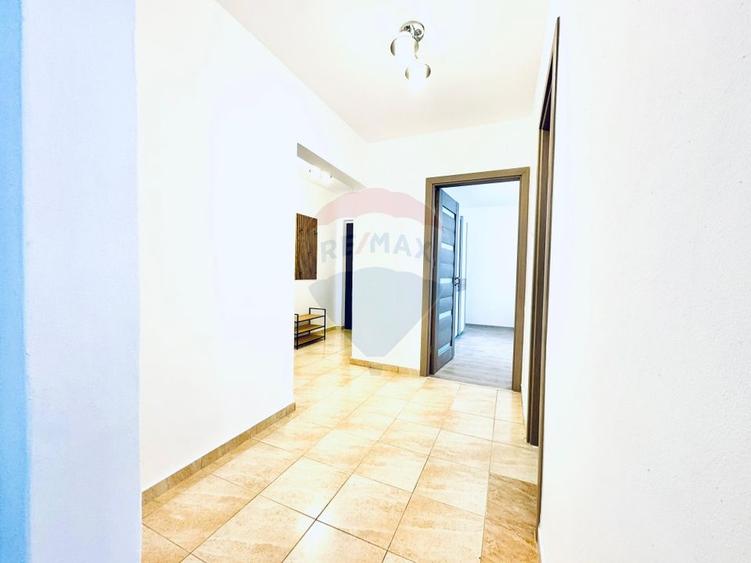 Apartament cu 3 camere de închiriat - 4