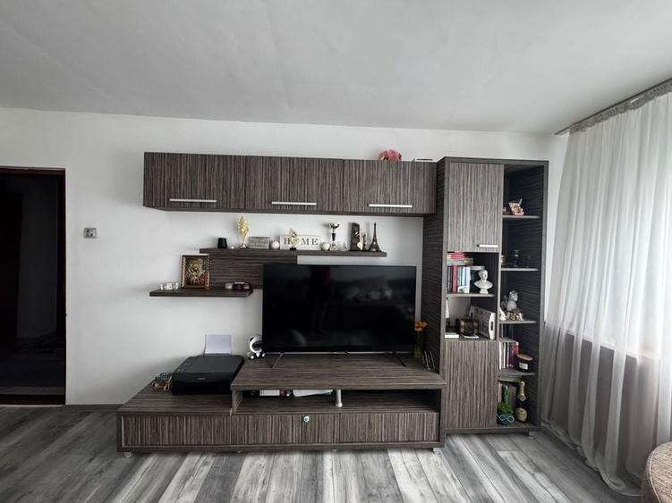 Apartament cu 3 camere în Dorobanți