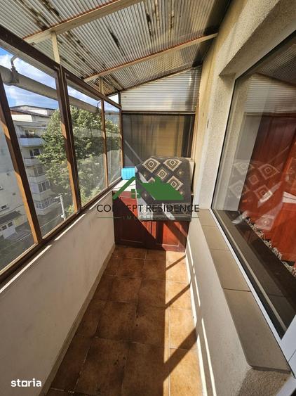 Apartament cu 4 camere decomandat în Traian